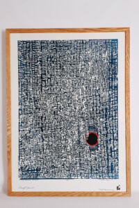Z CYKLU INSPIRACJE: ZAĆMIENIE (FROM THE CYCLE INSPIRATION: ECLIPSE) A black sun in a red halo, a blue sky covered with various signs. Czarne słonce w czerwonej otoczce, niebieskie niebo pokryte różnymi znakami. Paweł Naumowicz